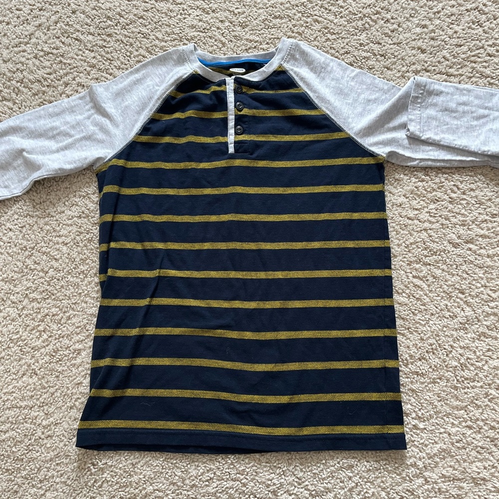Button long sleeve shirt
